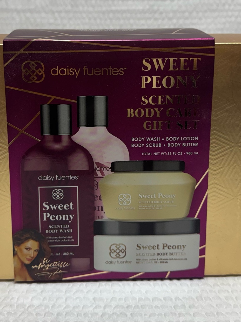 daisy fuentes Sweet Peony Scented Body Care Gift Set - Pink